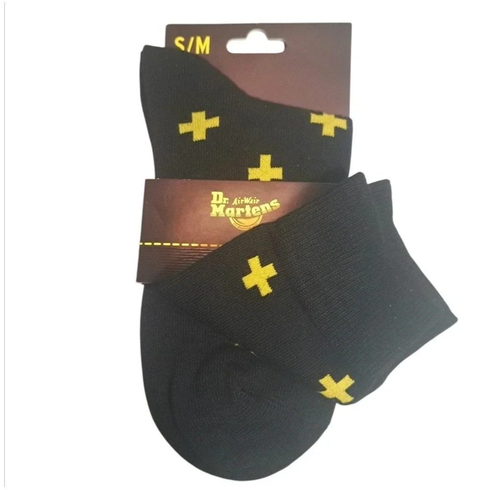 1 Pair Dr. Martens Size S/M (3-8) Cross Logo‎ Socks Black & Yellow